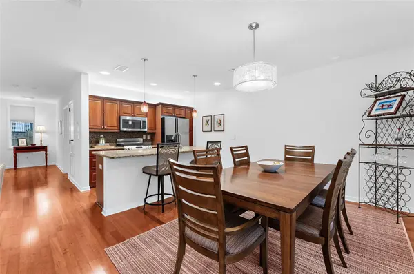 1685 LAUREL ST #4, Sarasota, FL 34236