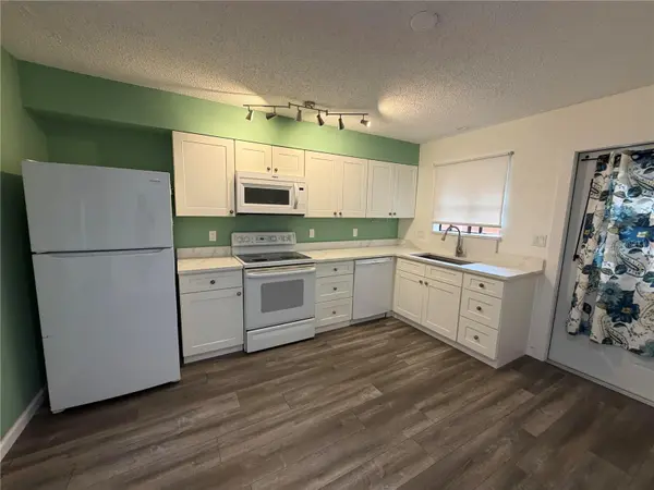 2006 7TH AVE W #B, Bradenton, FL 34205