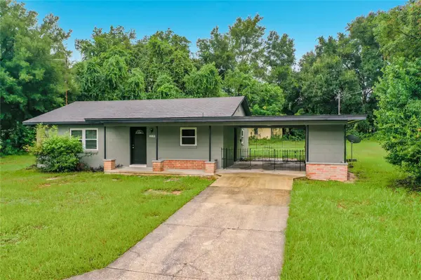 5134 EAGLES NEST RD, Fruitland Park, FL 34731