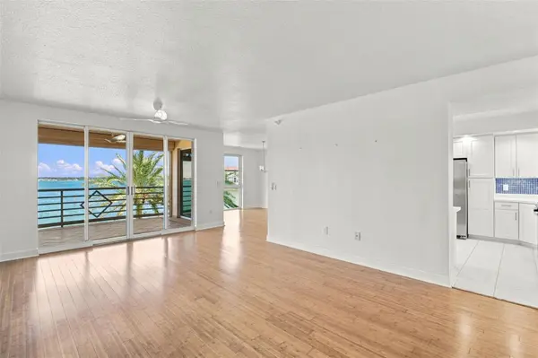 4993 BACOPA LN S #304, St Petersburg, FL 33715