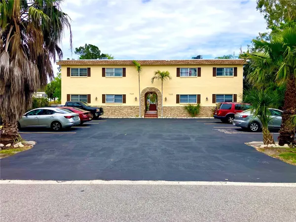 7025 HIBISCUS AVE S, South Pasadena, FL 33707