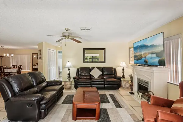 1805 NEW BEDFORD DR, Sun City Center, FL 33573