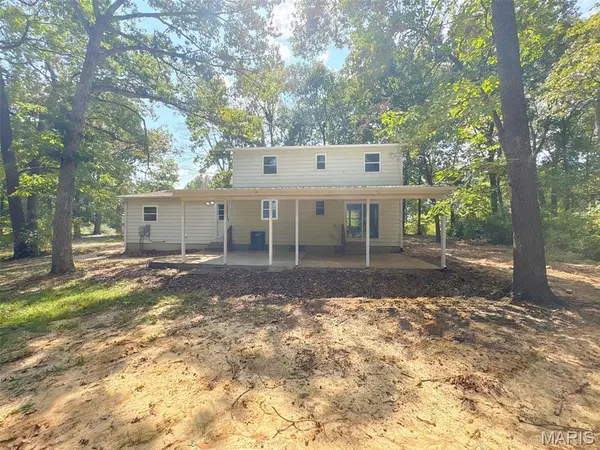 8268 State Route 3, Evansville, IL 62242