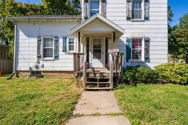 401 S Linden ST, Normal, IL 61761