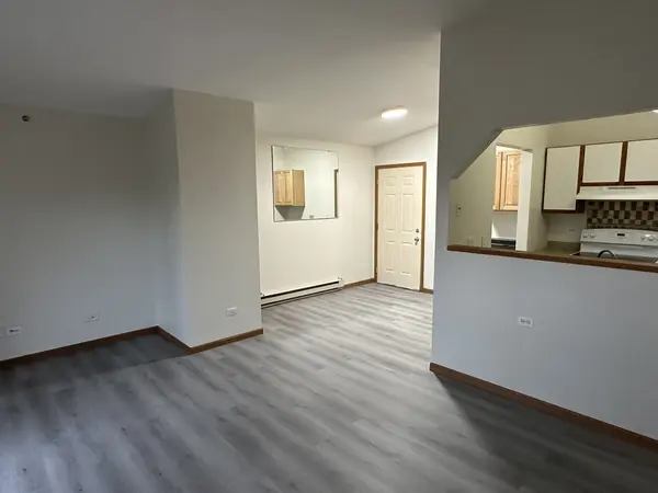 551 Leah LN #3B, Woodstock, IL 60098