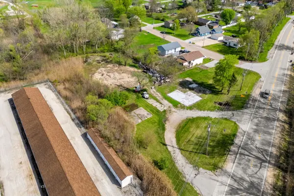 201 N 2nd AVE, Carbon Cliff, IL 61239