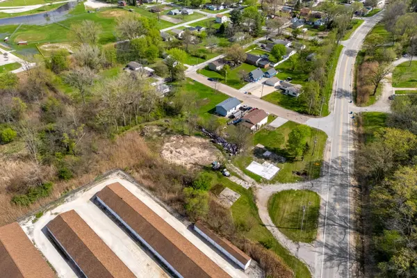 201 N 2nd AVE, Carbon Cliff, IL 61239