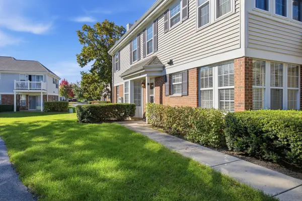 60 Winding Run LN #0, Streamwood, IL 60107