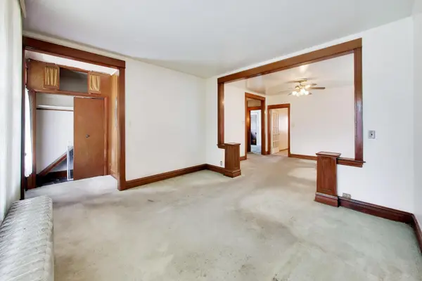 4950 W Fletcher ST, Chicago, IL 60641