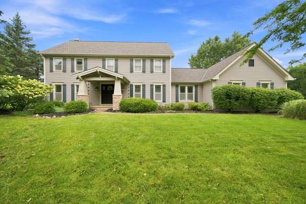 662 Bent Ridge LN, Barrington, IL 60010