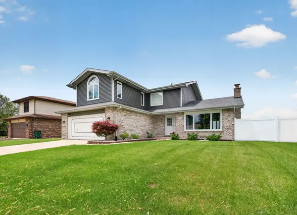 17224 Shetland DR, Tinley Park, IL 60487