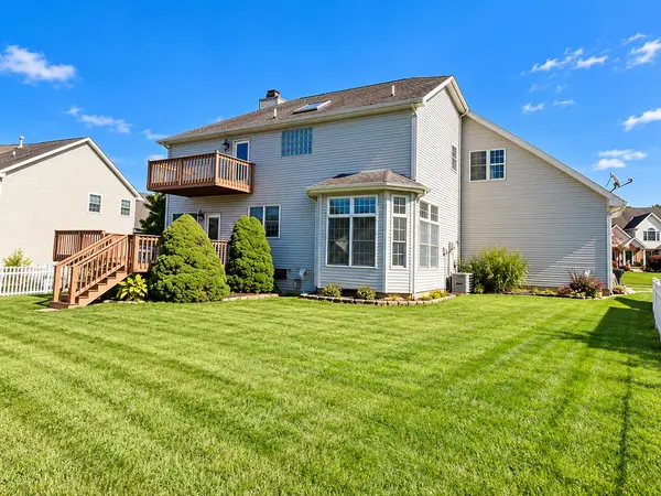 249 Moncrief DR, Valparaiso, IN 46385
