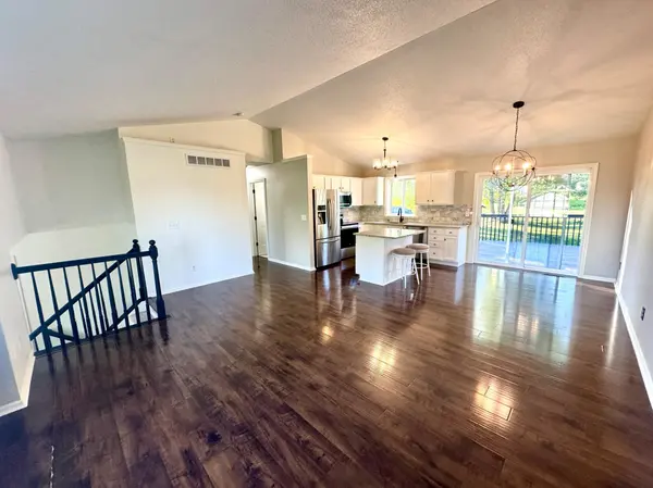 600 4th ST NE, Byron, MN 55920