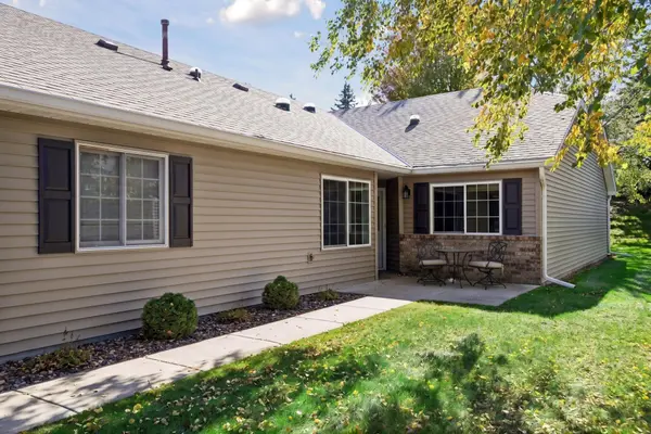 7658 Newbury RD, Woodbury, MN 55125