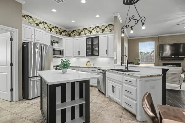 10915 Blue Sky DR, Midwest City, OK 73130