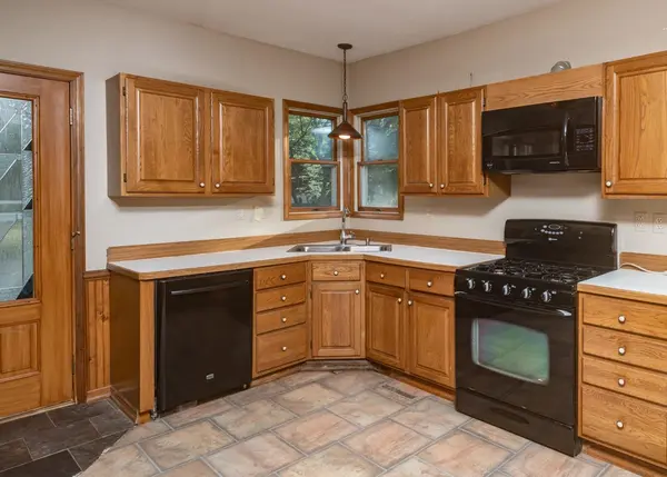 119 N STATE ST, Neshkoro, WI 54960