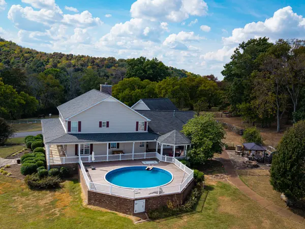 10663 Bradyville Pike, Readyville, TN 37149