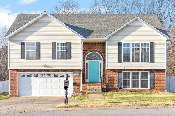 97 West Dr, Clarksville, TN 37040