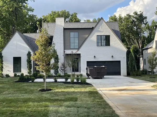 468 Hogan Rd, Nashville, TN 37220