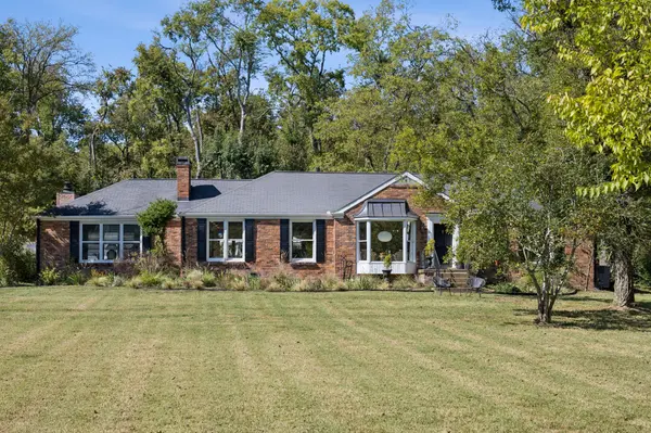 313 Jocelyn Hollow Cir, Nashville, TN 37205