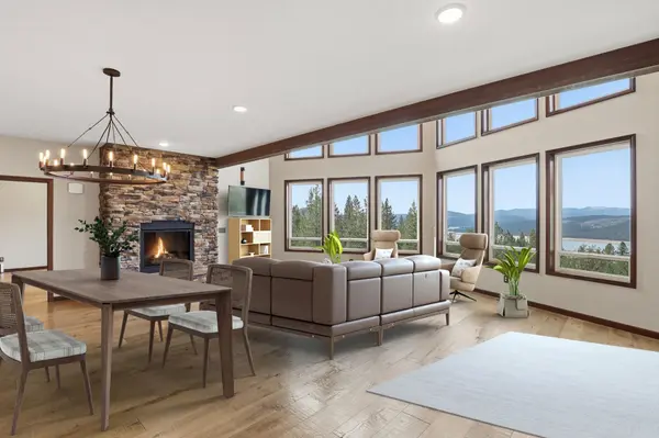 5182 Hunters Ridge WAY, Hunters, WA 99137
