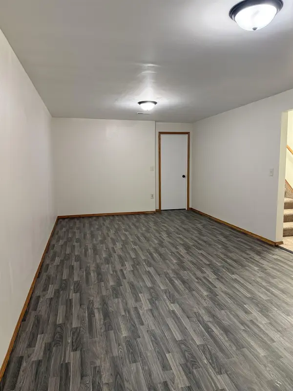 1320 N Piatt Ave, Wichita, KS 67214