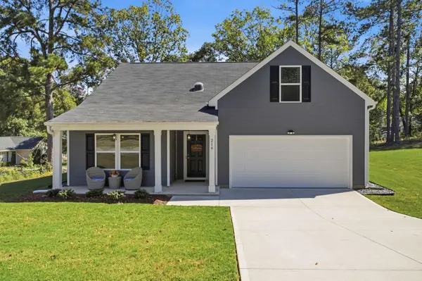216 Woodfield AVE, Fountain Inn, SC 29644