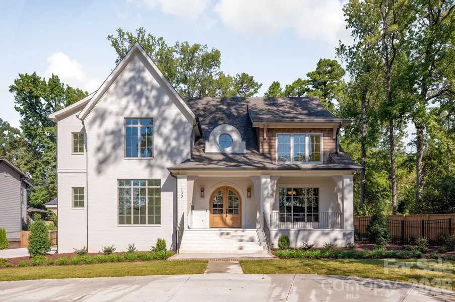 133 Wonderwood DR, Charlotte, NC 28211
