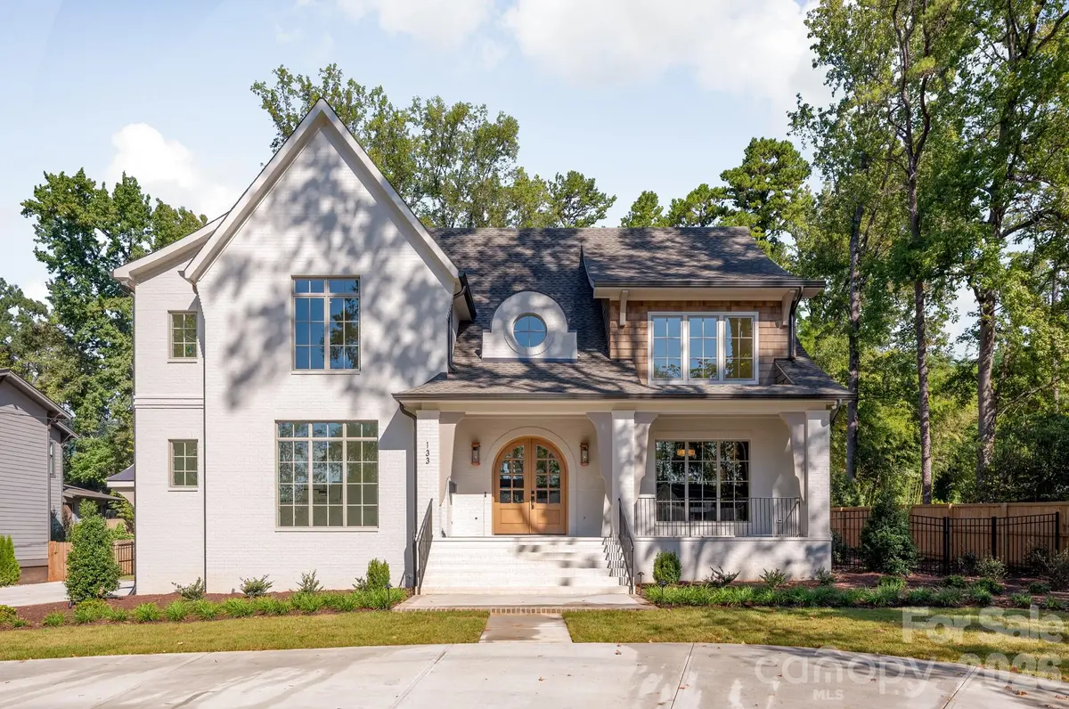 133 Wonderwood DR, Charlotte, NC 28211