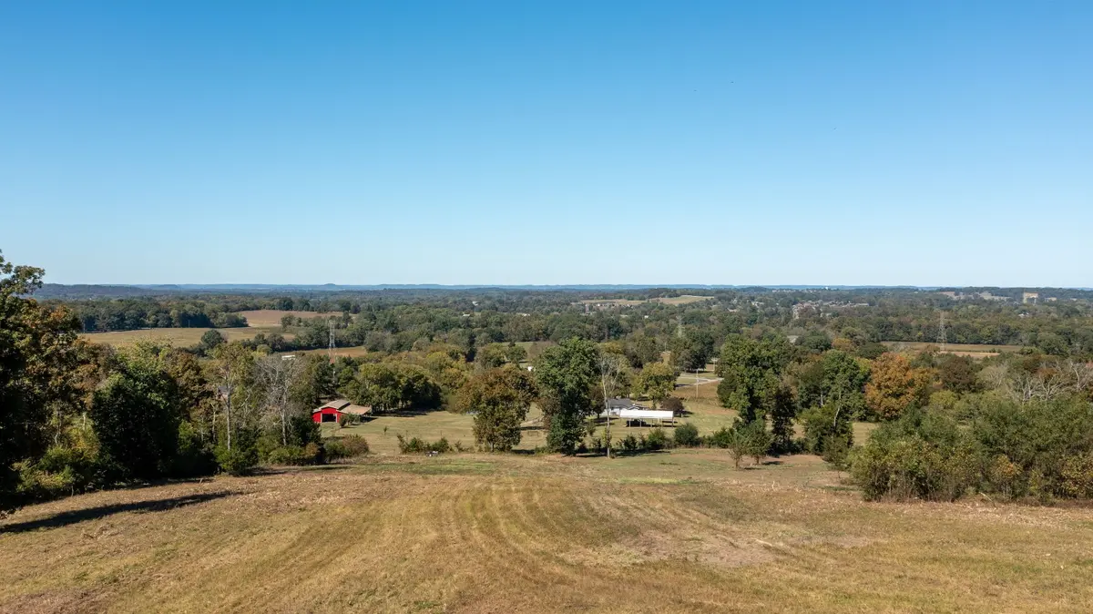 1600 Smith Rd, Lebanon, TN 37087