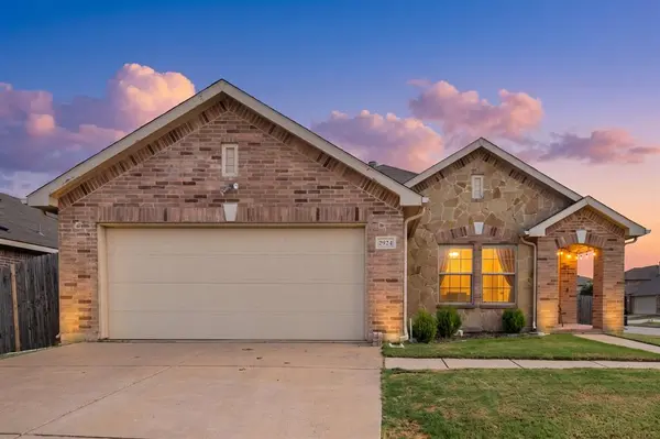 2924 Grand Gulf Road,  Fort Worth,  TX 76123