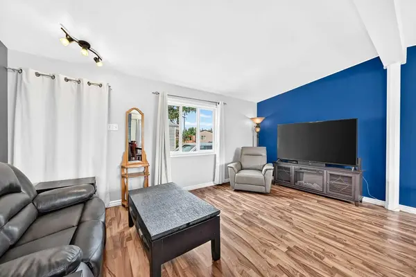 6220 17 AVE SE #63, Calgary, AB T2A 0W6