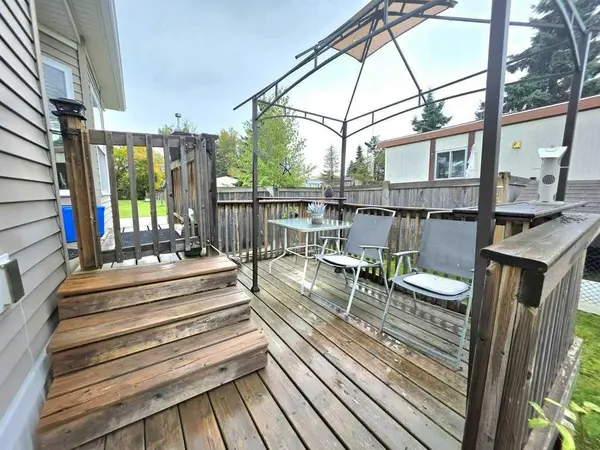 812 6 AVE SW #68, Slave Lake, AB T0G 2A4
