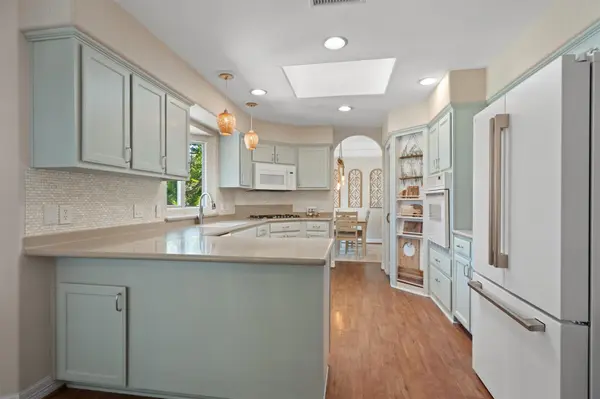 201 Four T Ranch RD, Georgetown, TX 78633
