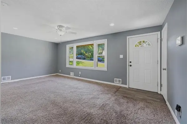 7101 Myrtle AVE, Kansas City, MO 64132