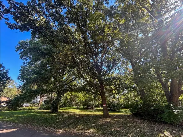 1509 S Pleasant ST, Independence, MO 64055