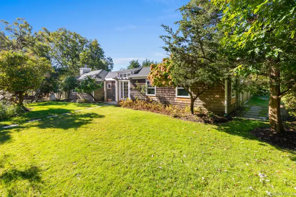 2 Gardiner DR, Amagansett, NY 11930