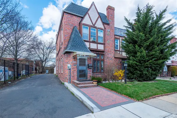 116-50 227th ST, Cambria Heights, NY 11411