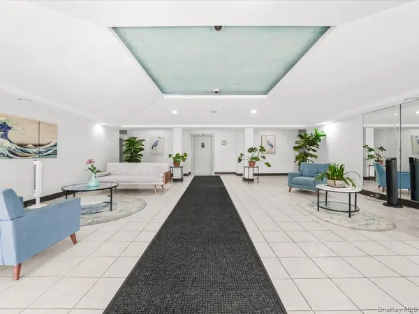 855 E Broadway #6H, Long Beach, NY 11561