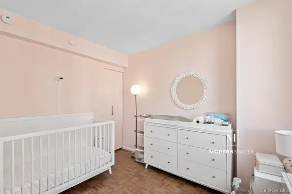 474 48th AVE #21E, Long Island City, NY 11109