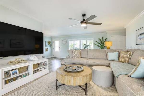 924 ARLINGTON RD, Palmetto, FL 34221