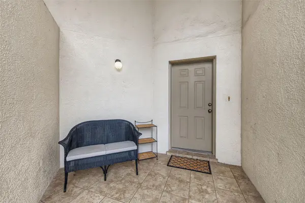 8406 TERRACE MEADOWS CT, Temple Terrace, FL 33637