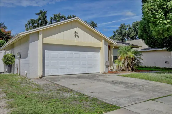 2067 PAPRIKA DR, Orlando, FL 32837