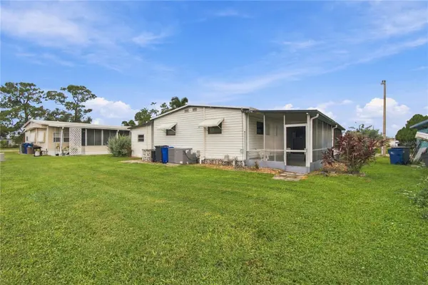 104 52ND AVENUE PLZ E, Bradenton, FL 34203
