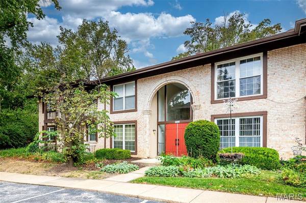 11709 Casa Grande DR #H, St Louis, MO 63146