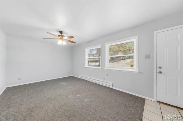 7639 Hazelcrest DR, Hazelwood, MO 63042
