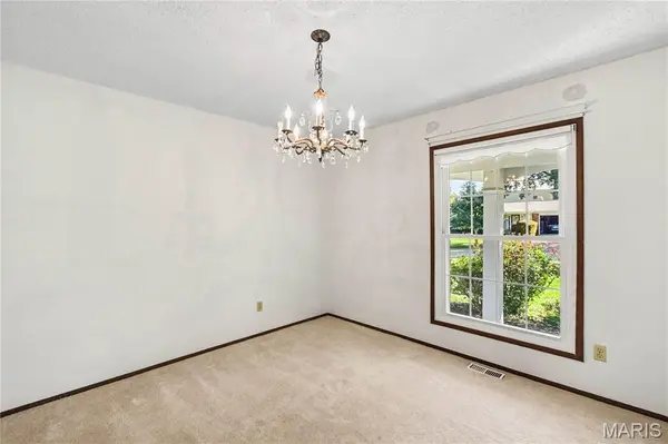 2311 Blue Hill RD, Chesterfield, MO 63017