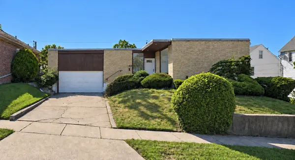 9324 S Forest AVE, Chicago, IL 60619