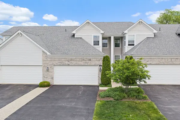 9104 Falcon Greens DR, Lakewood, IL 60014