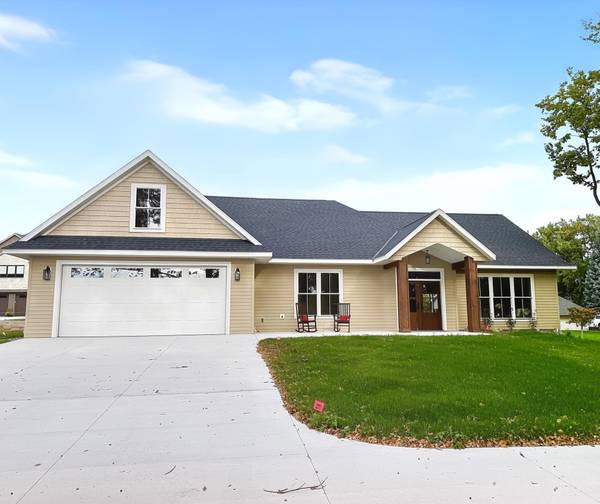 11628 Indian Beach RD, Spicer, MN 56288